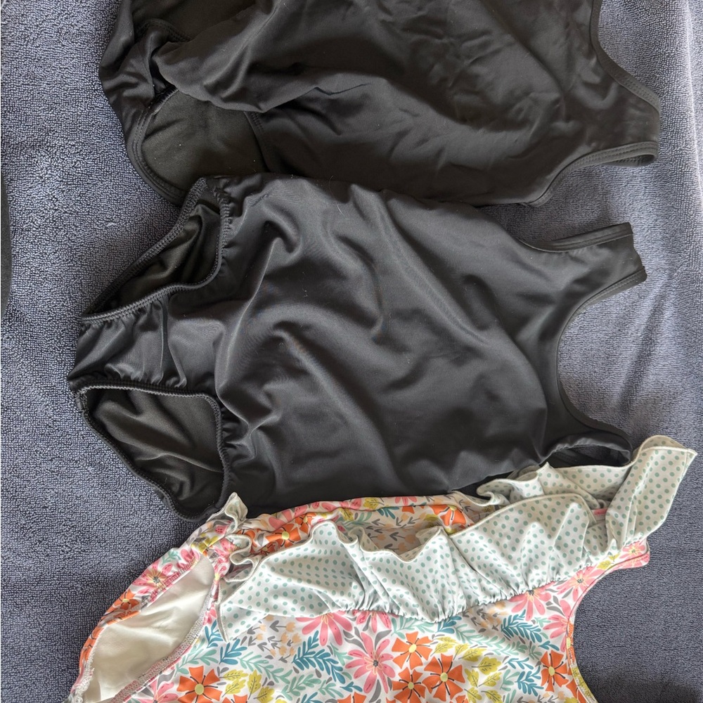 Girls gymnastics leotards size 6/7